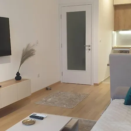 R-residency Panorama Daire